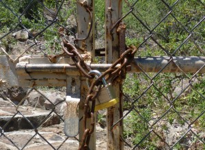 damn, of cours locked, Cueva del Raton, BCS, Mexico