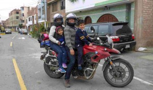 school pickup, Los Olivos, Peru